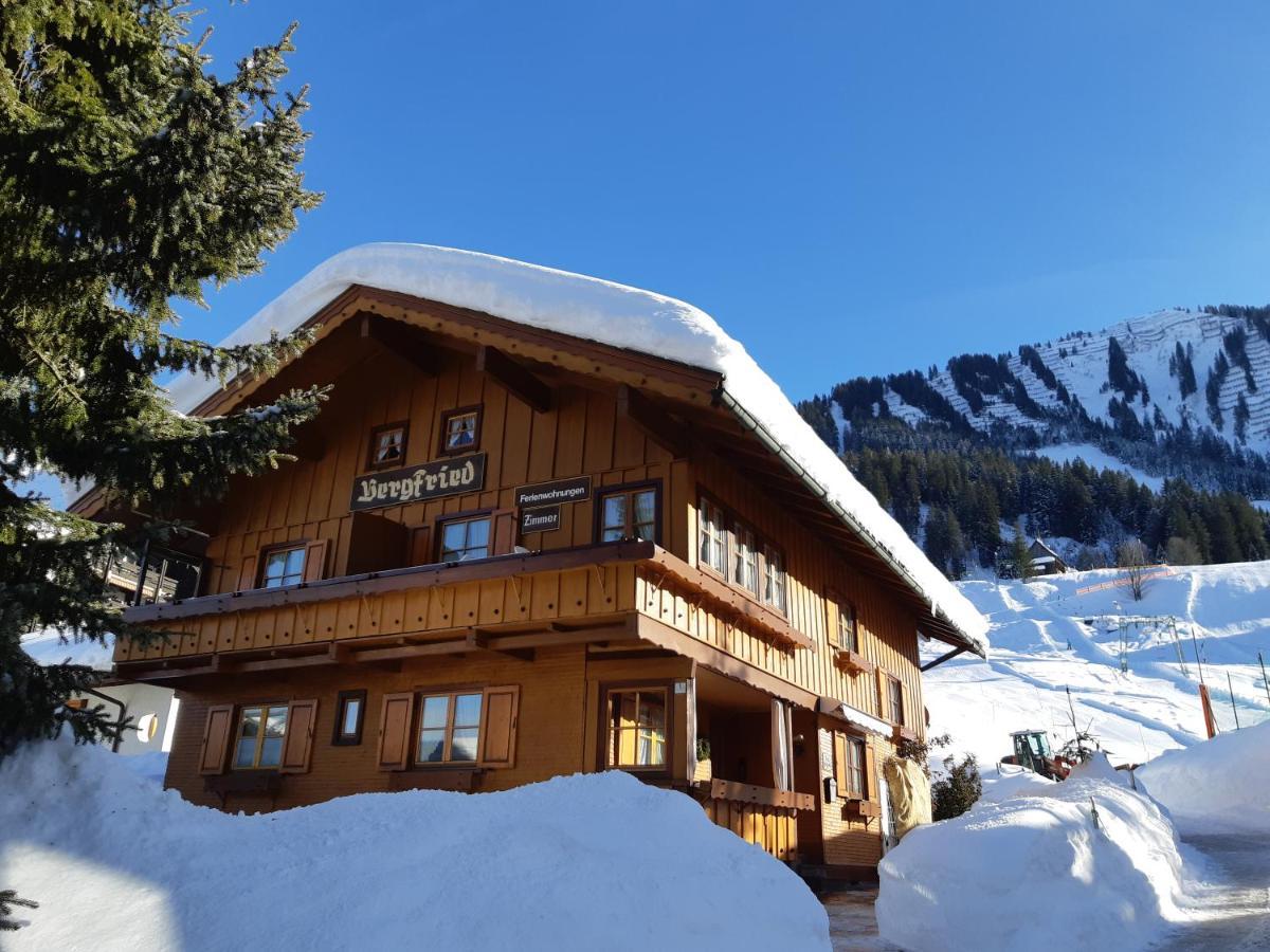 Apartamento Das Bergfried - Urlaub Zentral Und Ruhig! Riezlern Exterior foto